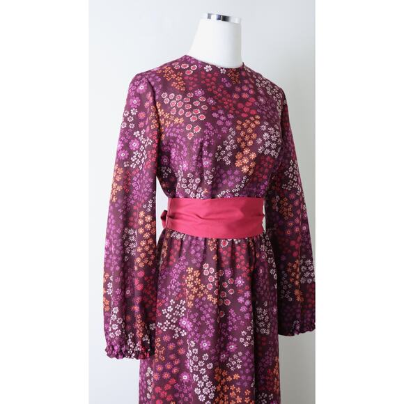 Vintage 1970s Size S Flower Power Print Maxi Dress Mod Hippie Hostess - Picture 3 of 10